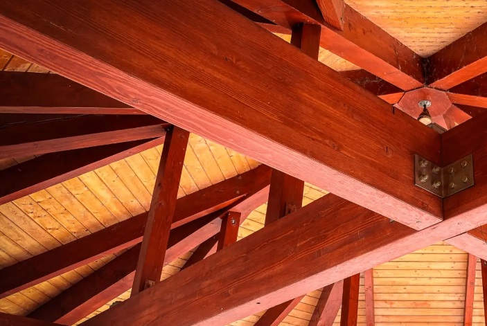 Czy producent drewna klejonego może wspierać realizację energooszczędnych i ekologicznych inwestycji?