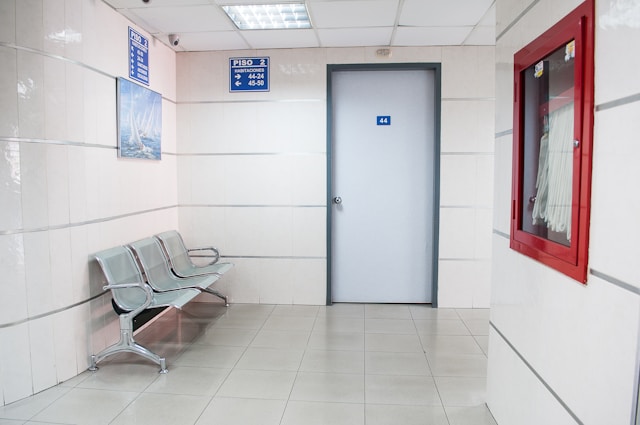 Konsultacja onkologiczna w Warszawie – kiedy warto udać się do specjalisty?
